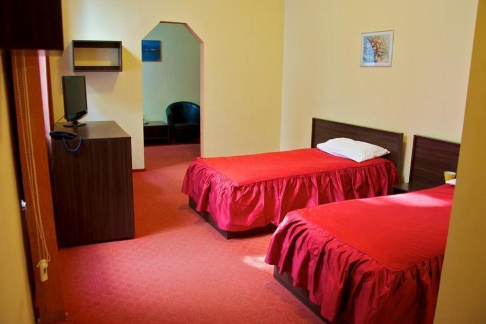 Hotel Victoria Timişoara Exteriör bild