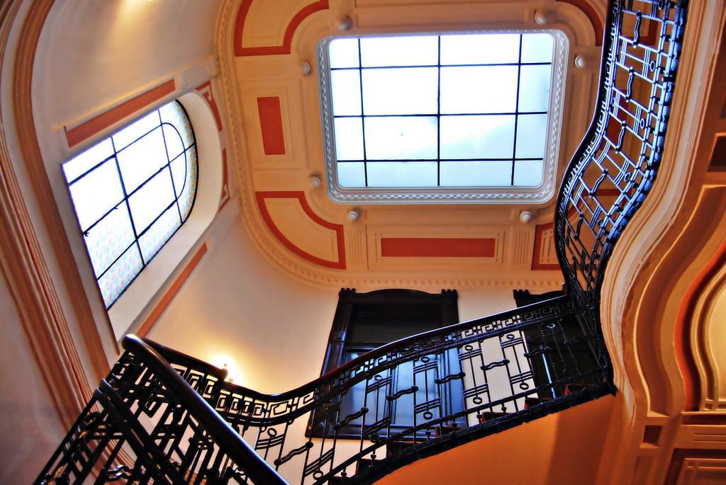 Hotel Victoria Timişoara Exteriör bild