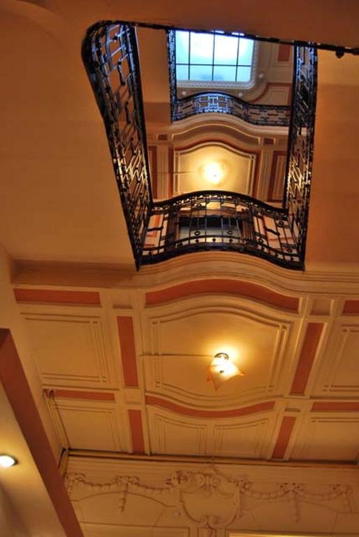 Hotel Victoria Timişoara Exteriör bild